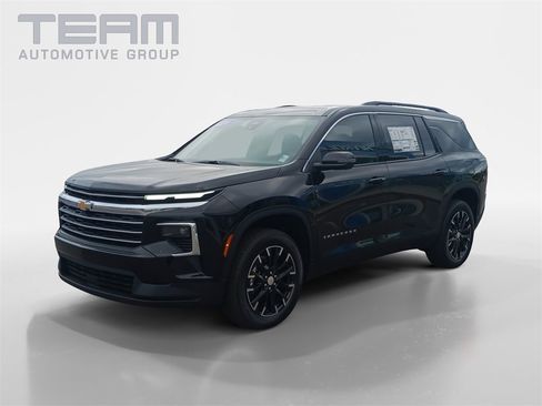 New 2026 Chevrolet Traverse LT w/ Sun and Wheel Package image 3