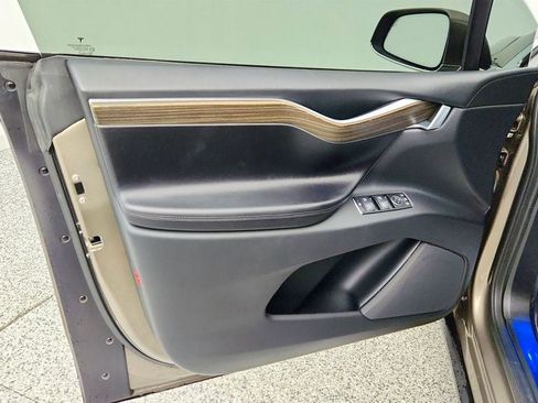 Used 2016 Tesla Model X 90D image 11