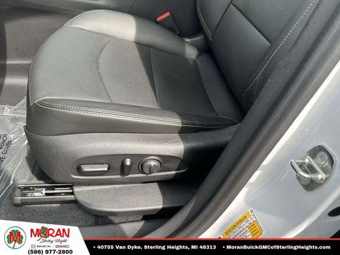 Certified 2020 Chevrolet Equinox LT w/ Sport Edition FWD image 21