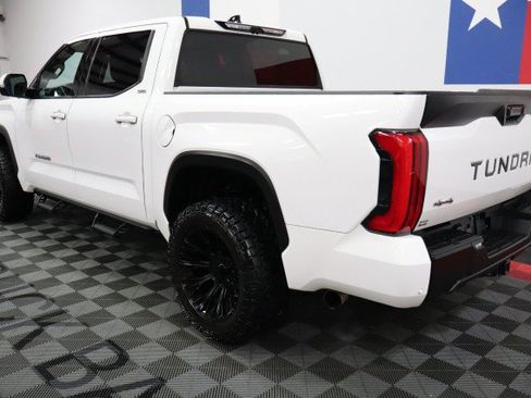 Used 2022 Toyota Tundra SR5 AWD/4WD image 5