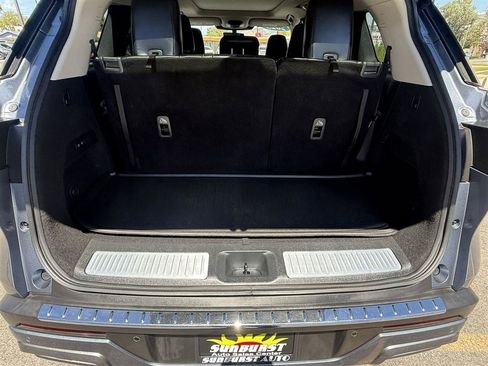 Used 2023 INFINITI QX60 Sensory w/ Cargo Package AWD/4WD image 16