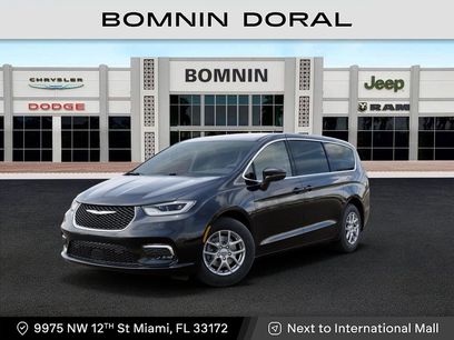 New 2026 Chrysler Pacifica Select