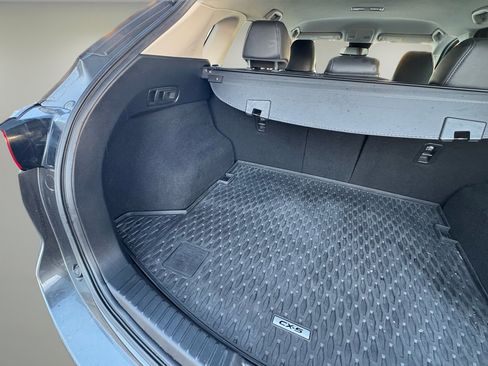 Used 2017 MAZDA CX-5 Touring w/ I-ACTIVSENSE Package image 12