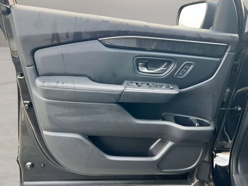 Used 2023 Honda Pilot Elite image 23