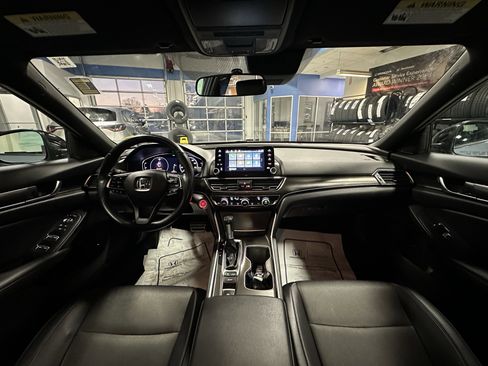 Used 2022 Honda Accord Sport image 17