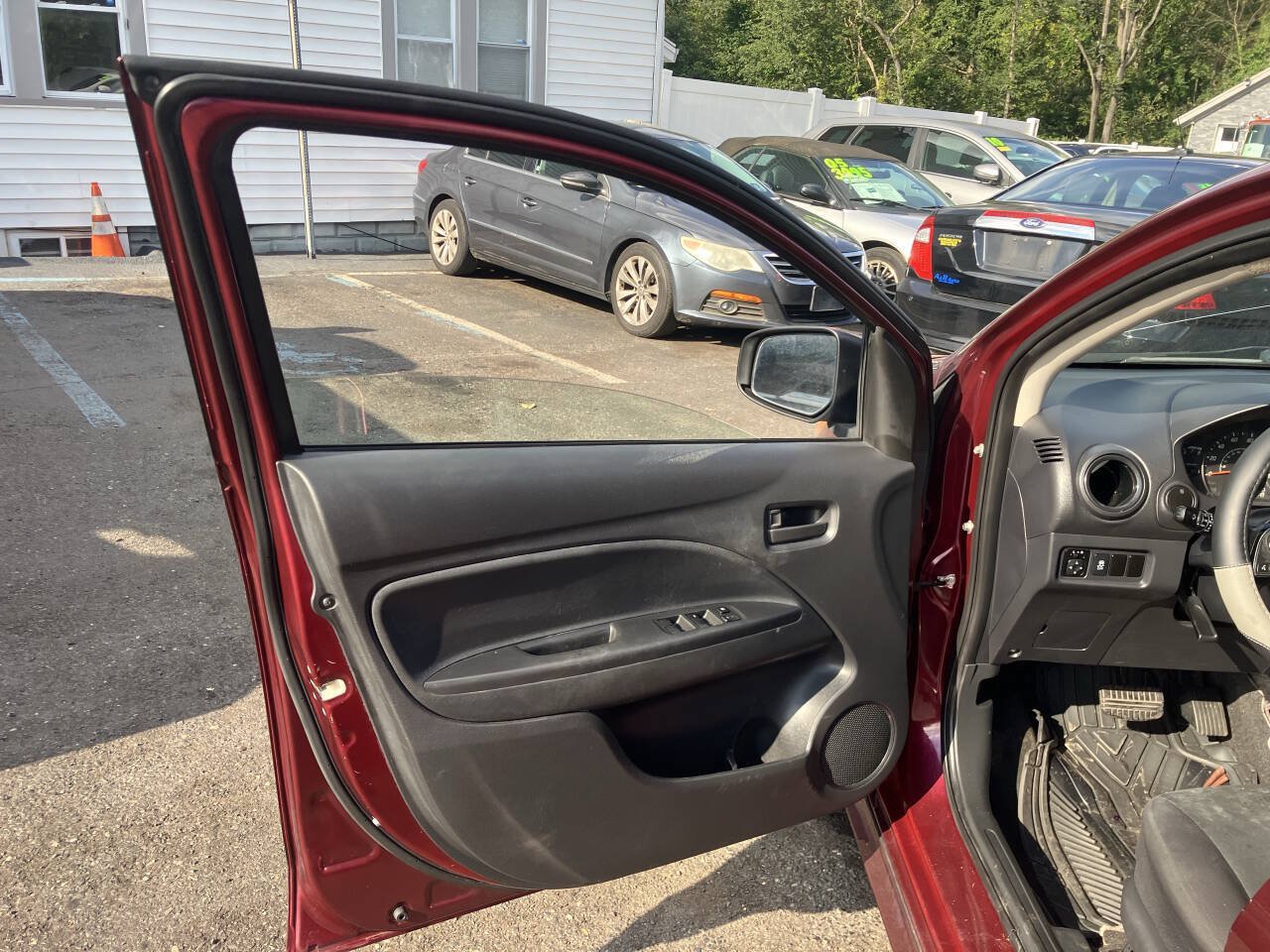Used 2018 Mitsubishi Mirage G4 ES FWD image 17