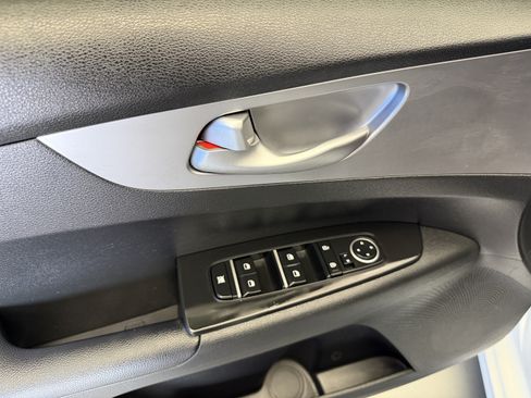 Used 2022 Kia Forte Sedan FWD image 10