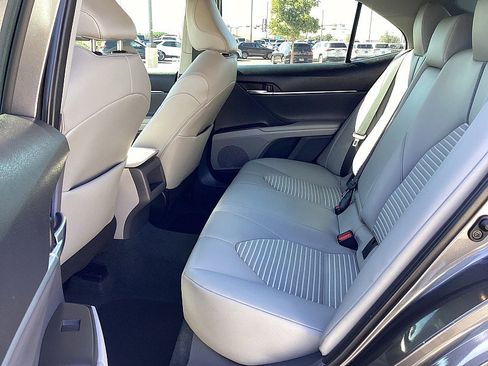 Used 2023 Toyota Camry SE image 16