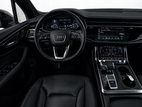 Used 2023 Audi Q7 3.0T Premium Plus w/ Premium Plus Package AWD/4WD image 10