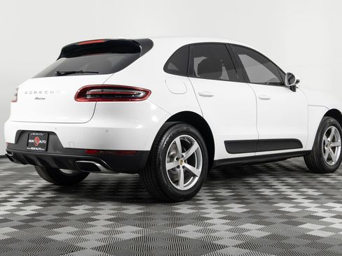 Used 2018 Porsche Macan AWD/4WD image 8
