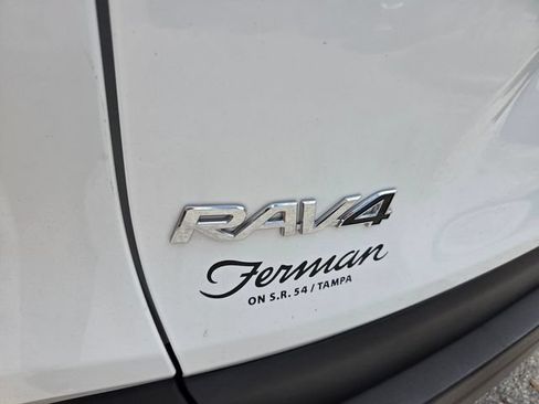 Used 2024 Toyota RAV4 LE AWD/4WD image 10