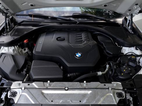 Used 2019 BMW 330i xDrive Sedan AWD/4WD image 17