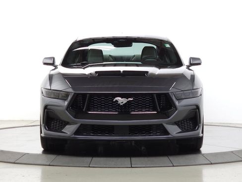 Used 2025 Ford Mustang GT Premium RWD image 2