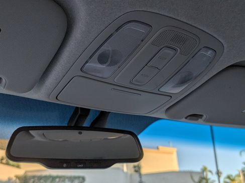 Used 2017 Kia Soul EV image 17