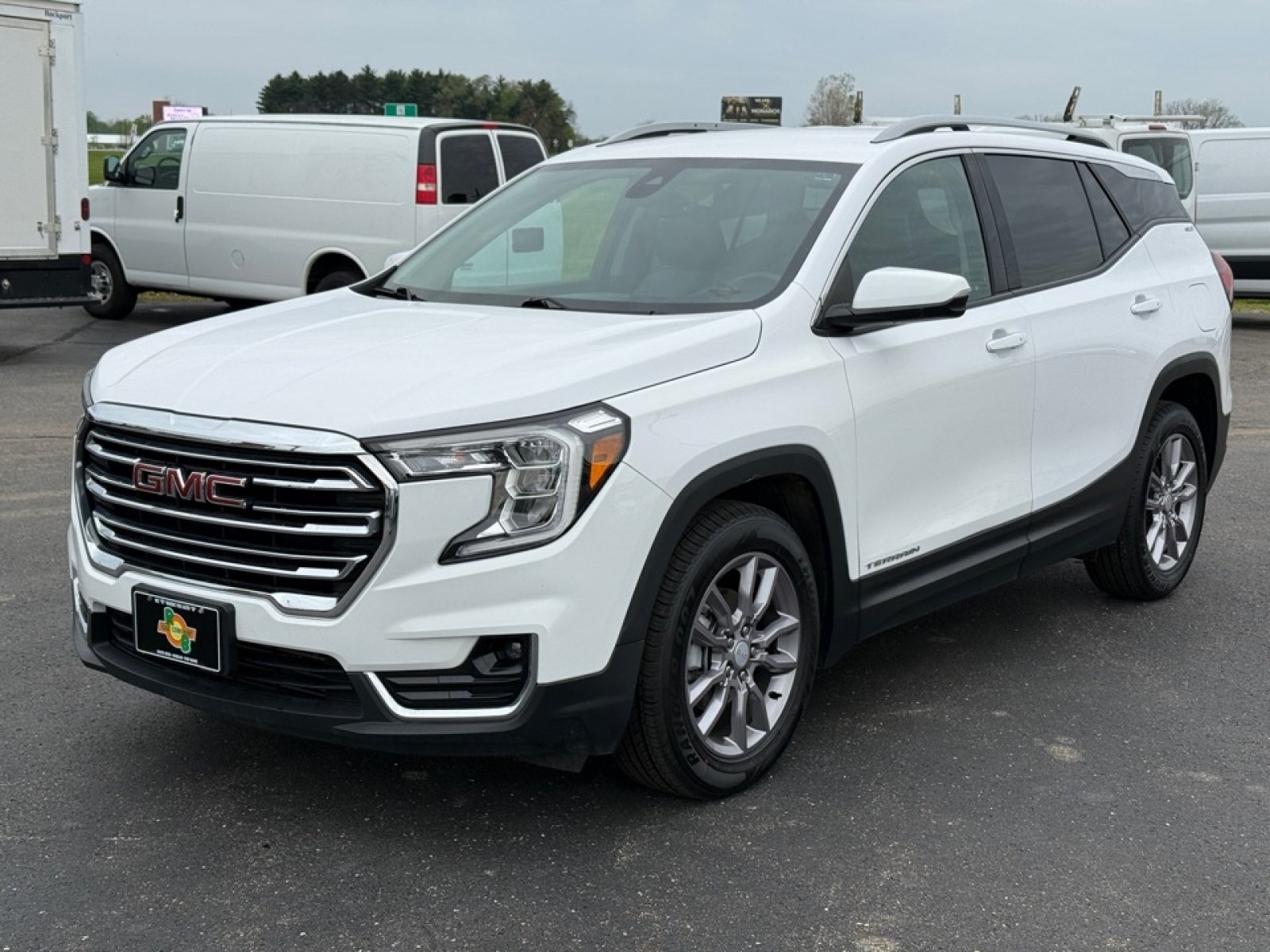 Used 2022 GMC Terrain SLT FWD image 4