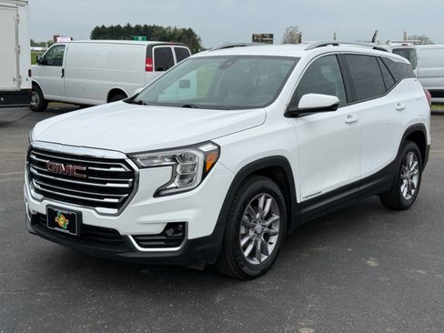 Used 2022 GMC Terrain SLT FWD image 4