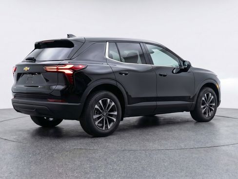 Used 2025 Chevrolet Equinox LT image 9