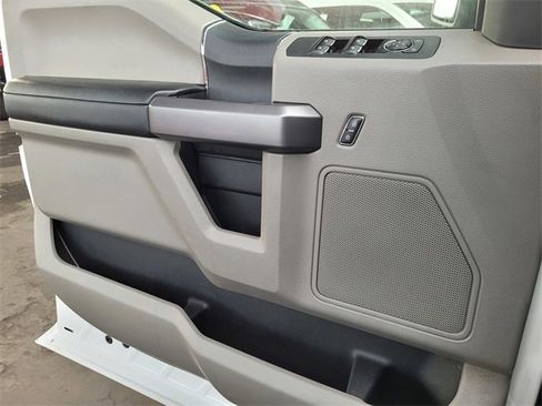 Used 2020 Ford F150 XLT image 15