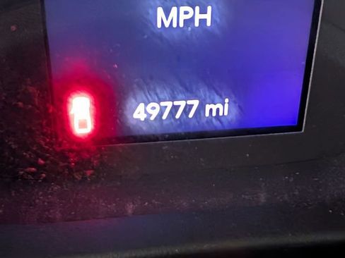 Used 2023 Jeep Gladiator Sport image 17