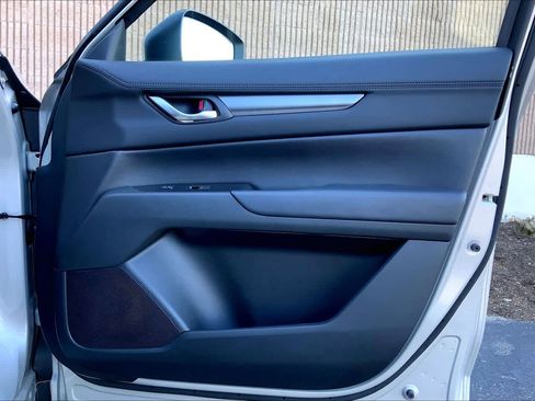 Used 2025 MAZDA CX-5 AWD 2.5 S w/ Preferred Package image 23