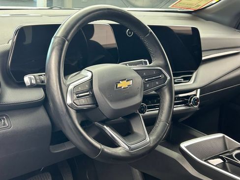 Used 2025 Chevrolet Equinox LT FWD image 45