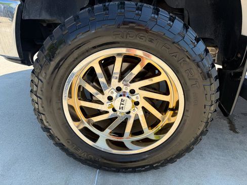 Used 2014 Ford F150 Lariat w/ Equipment Group 502A Luxury image 7