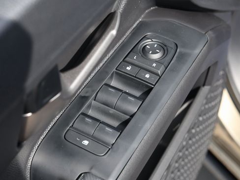 New 2025 Toyota Tacoma TRD Off-Road image 28