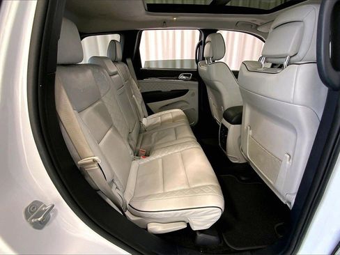 Used 2019 Jeep Grand Cherokee Summit image 20