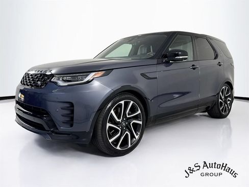 Used 2024 Land Rover Discovery Dynamic SE AWD/4WD image 3