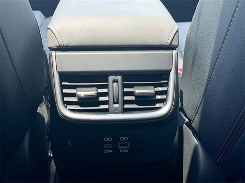 Used 2025 Subaru Outback Onyx Edition image 27