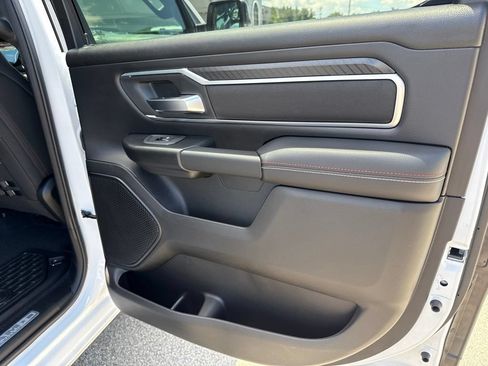 New 2026 RAM 1500 4x4 Crew Cab image 29