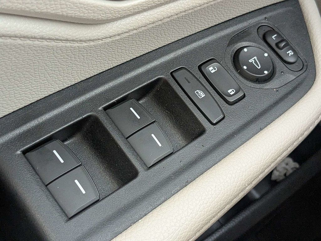 Used 2025 Honda Odyssey EX-L image 26