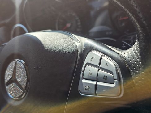 Used 2019 Mercedes-Benz GLC 300 w/ Premium Package image 49