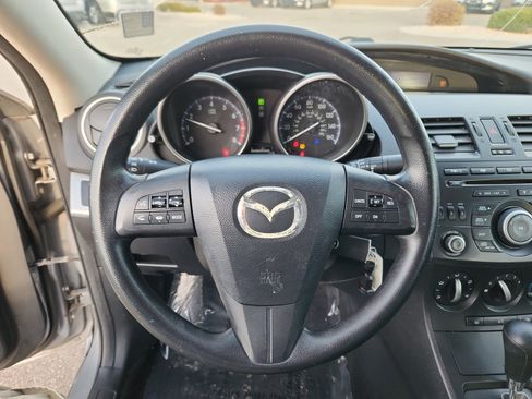 Used 2012 MAZDA MAZDA3 i Touring image 10