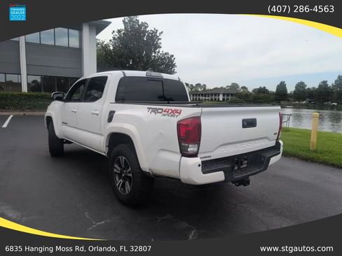 Used 2017 Toyota Tacoma TRD Sport w/ Premium & Technology Package AWD/4WD image 3