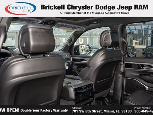 New 2025 Jeep Wagoneer L Series II w/ Convenience Group I image 19