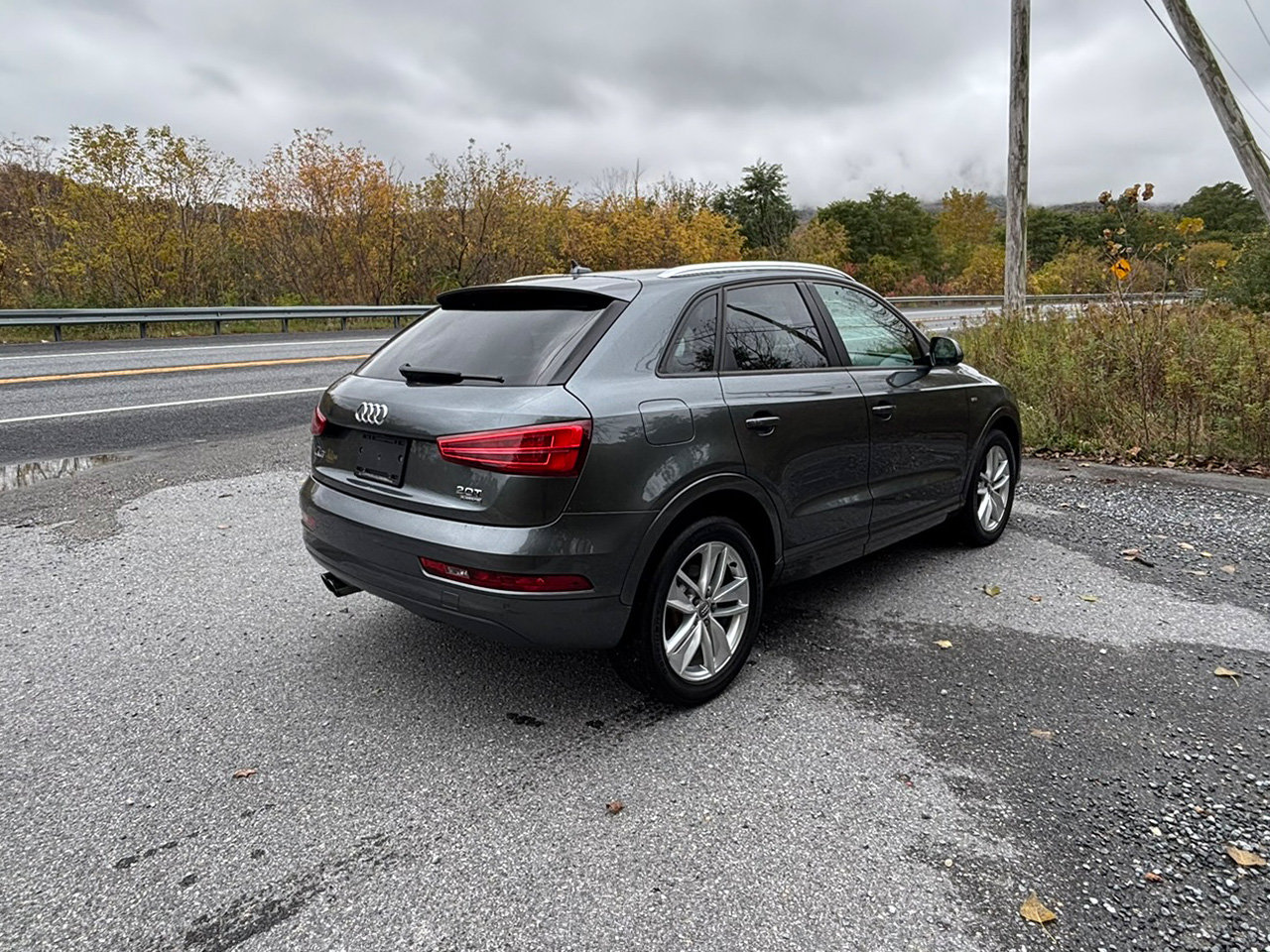 Used 2018 Audi Q3 2.0T Premium AWD/4WD image 7