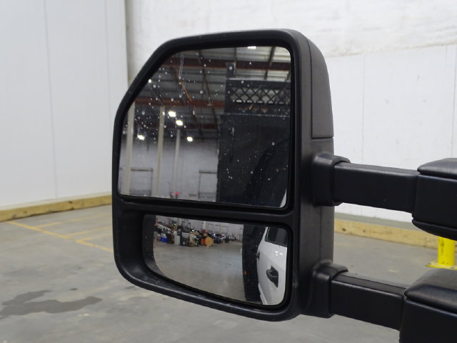 Used 2018 Ford F550 2WD Crew Cab Super Duty image 22