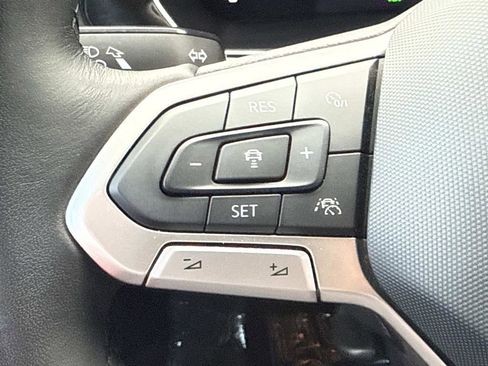 Used 2022 Volkswagen Jetta SE FWD image 22