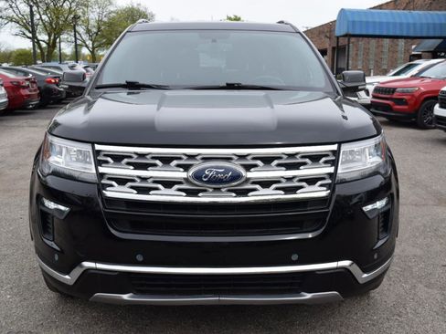 Used 2018 Ford Explorer XLT w/ Equipment Group 202A AWD/4WD image 3