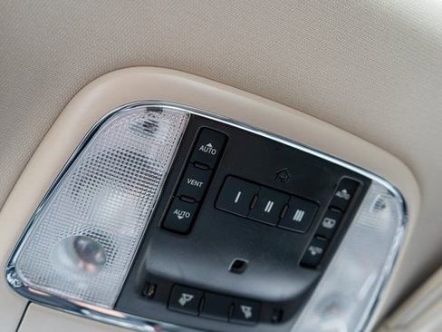 Used 2023 Chrysler 300 Touring L w/ Popular Equipment Group image 34