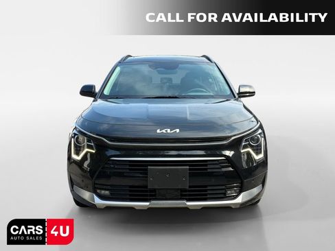 Used 2023 Kia Niro FWD image 2