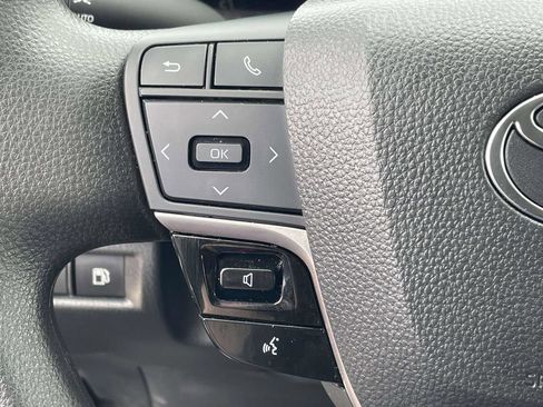 Used 2025 Toyota Camry LE FWD image 21