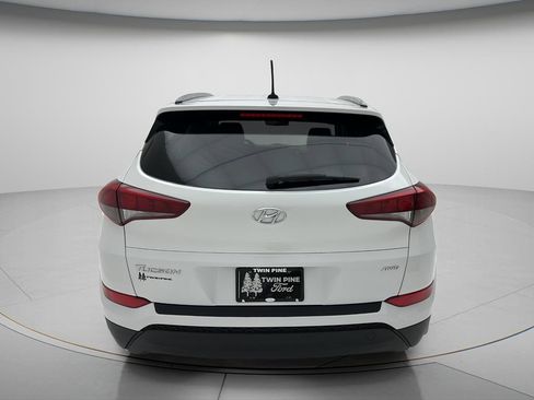 Used 2017 Hyundai Tucson SE AWD/4WD image 6