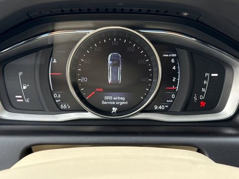 Used 2016 Volvo XC60 T5 Premier image 17