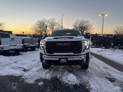 New 2025 GMC Sierra 3500 Pro w/ Convenience Package