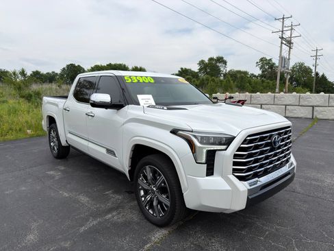Used 2023 Toyota Tundra Capstone AWD/4WD image 8