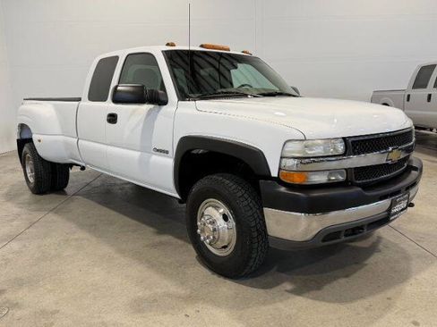 Used 2001 Chevrolet Silverado 3500 LS AWD/4WD image 5
