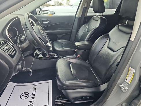 Used 2019 Jeep Compass Limited AWD/4WD image 6