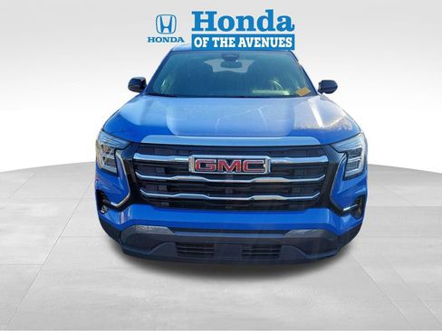 Used 2026 GMC Terrain Elevation FWD image 2